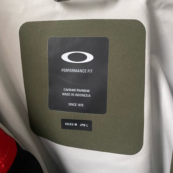 Like new Oakley Phoenix 2.0 She’ll Anorak Ski Jacket - Picture 7 of 12